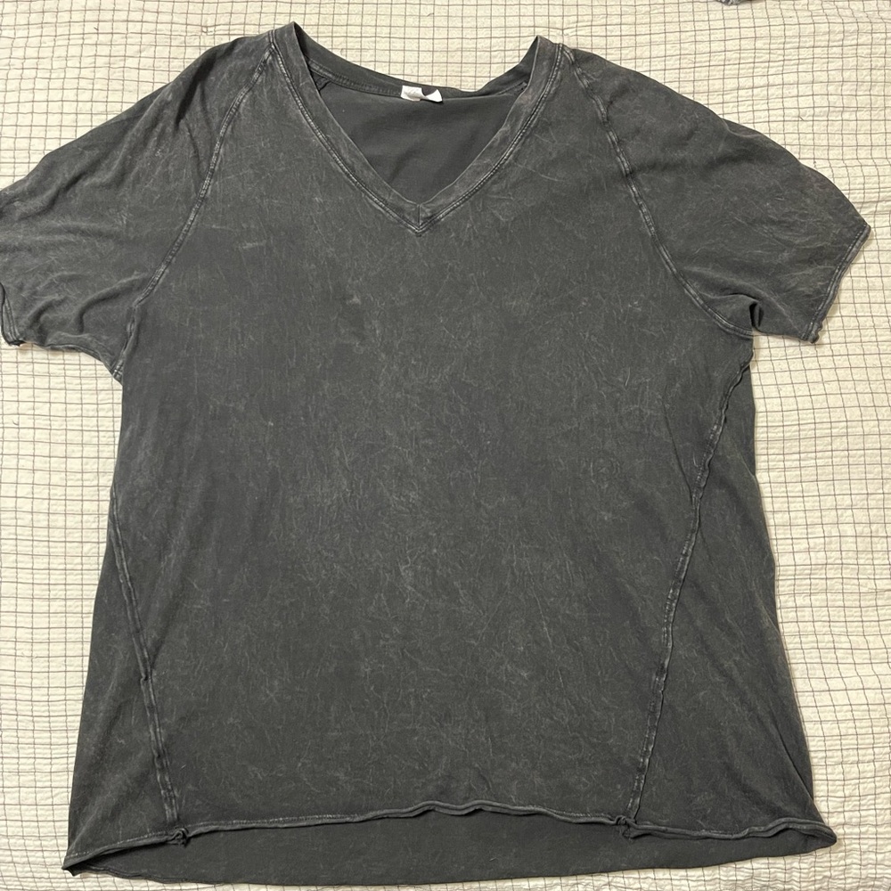 Zella v neck shirt